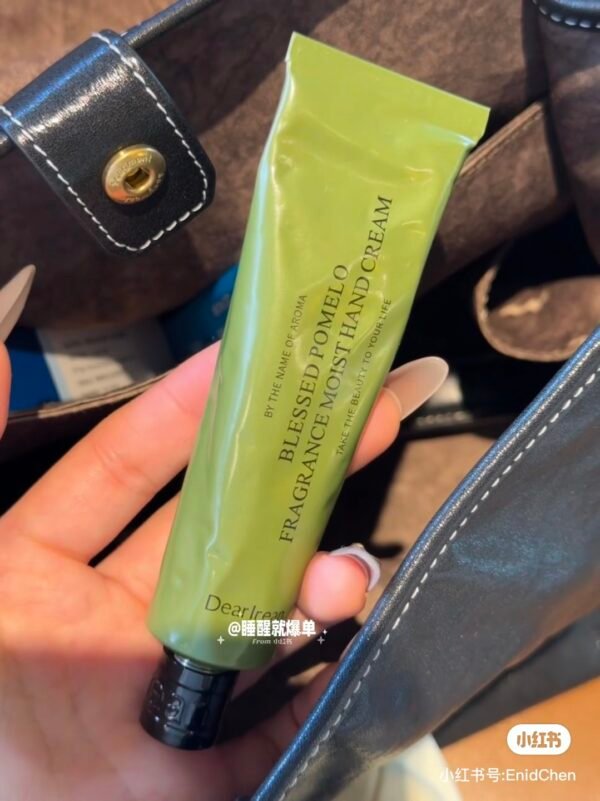 Moisturizing non-sticky hand cream